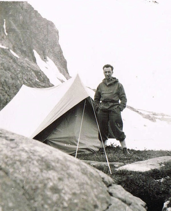 Julien Bouvier bivouac en montagne